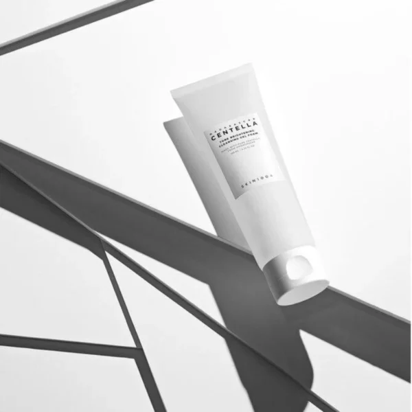 Espuma limpiadora en gel hidratante iluminador de tono (125ml)