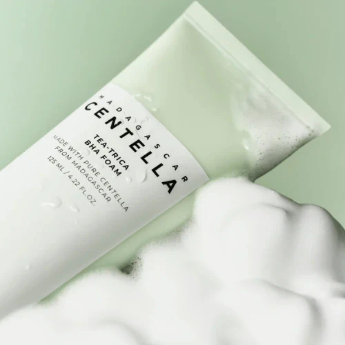 Espuma limpiadora profunda para el acné de TÉ TRICA BHA (125ml)